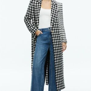 Alice + Olivia Monochrome Houndstooth Long Coat
